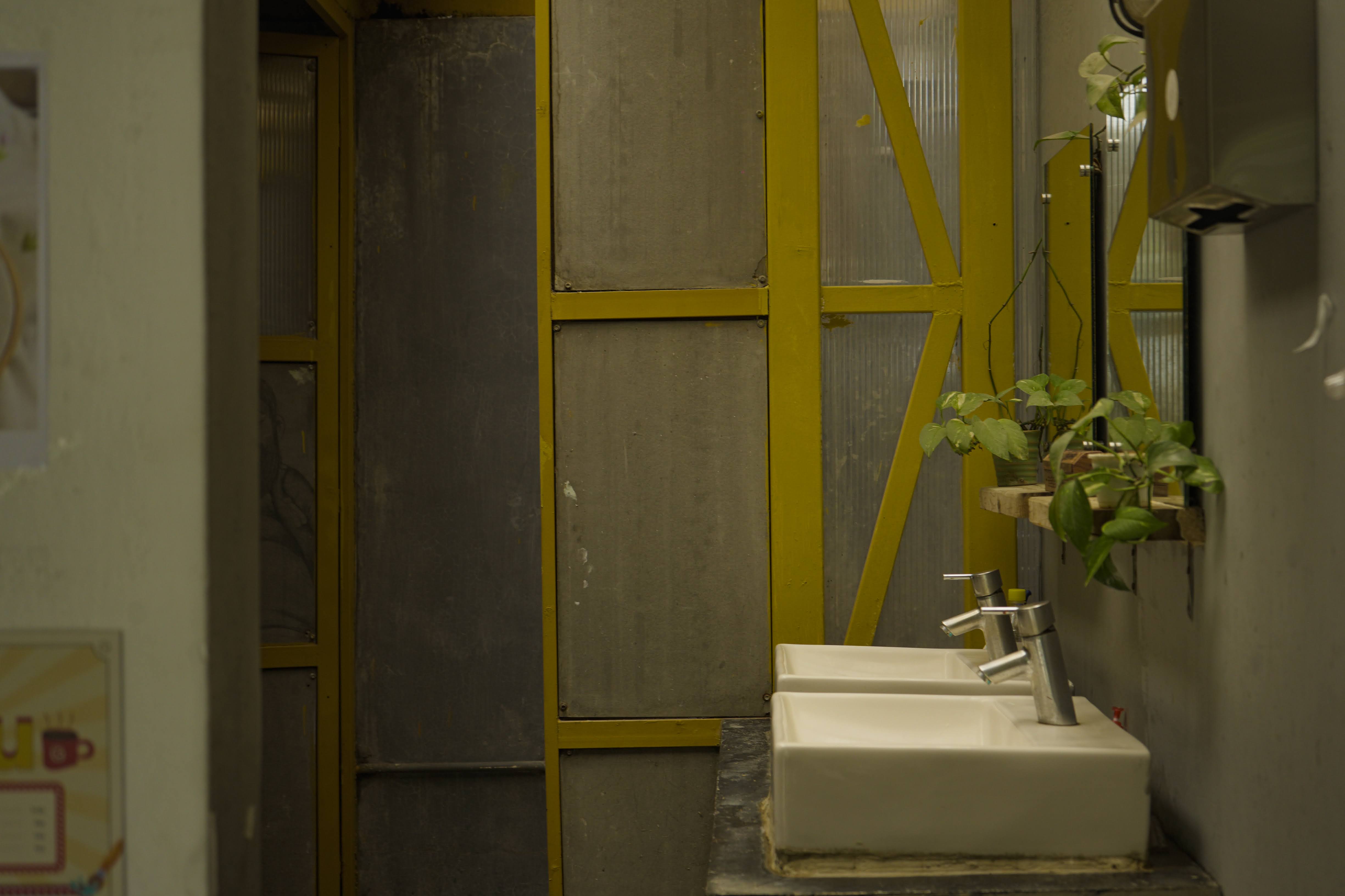 DamnGood Studios shot 9